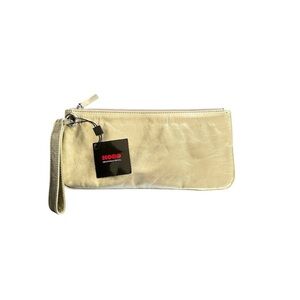 NWT HOBO GOLD LEATHER WRISTLET